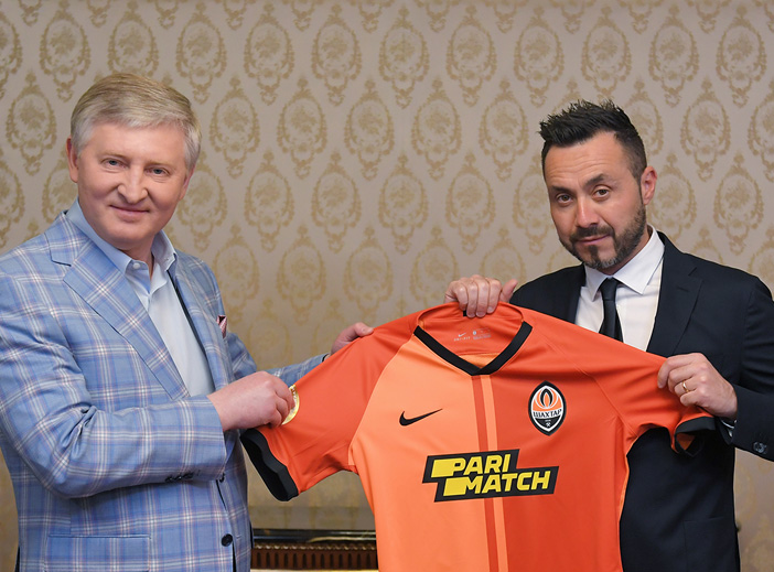 https://shakhtar.com/-/media/fcsd/news/2021/may/25_news/25_roberto-de-zerbi/702_1.jpg