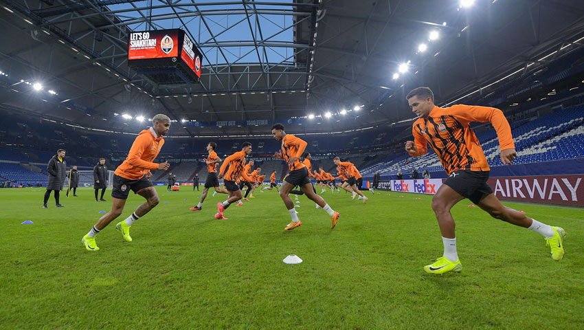 https://shakhtar.com/-/media/fcsd/news/2024/november/5_news/5_open-training-session/gal/mls_4692dsc_2813.jpg?1730875396790