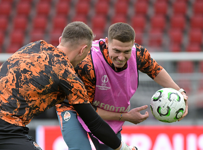 Open training session