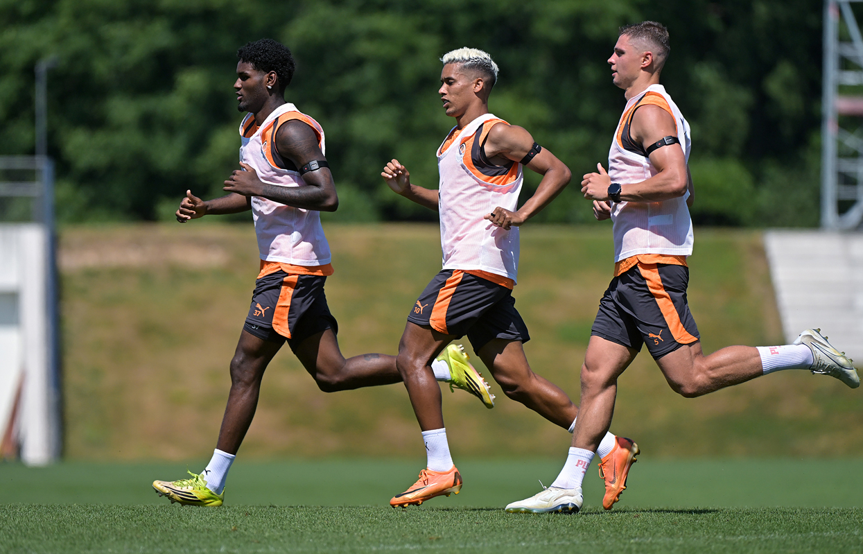 FC Shakhtar training camp