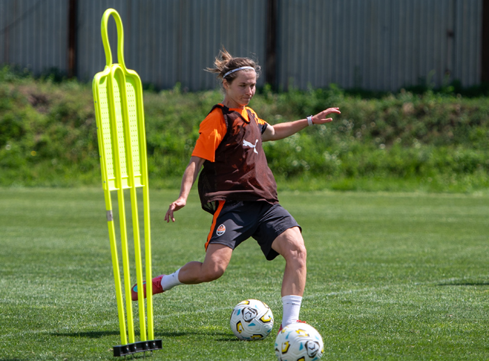 ShakhtarW training session